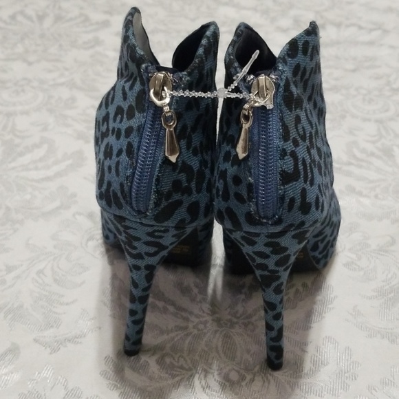 NWT Funky Denim Booties - Picture 6 of 8